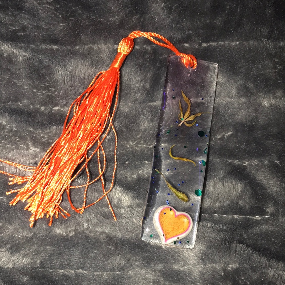 Custom epoxy bookmark with my favorite leaves and heart stickers New